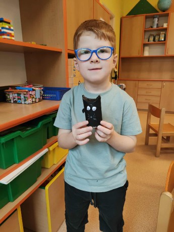 cbd402b5-b8d3-4021-996a-722e2bcde3ce