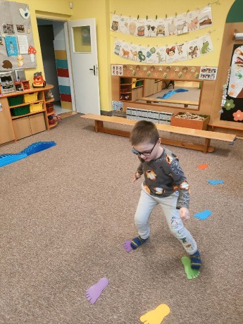 7b6b7129-1b8e-4884-bee8-ba6d726b0435